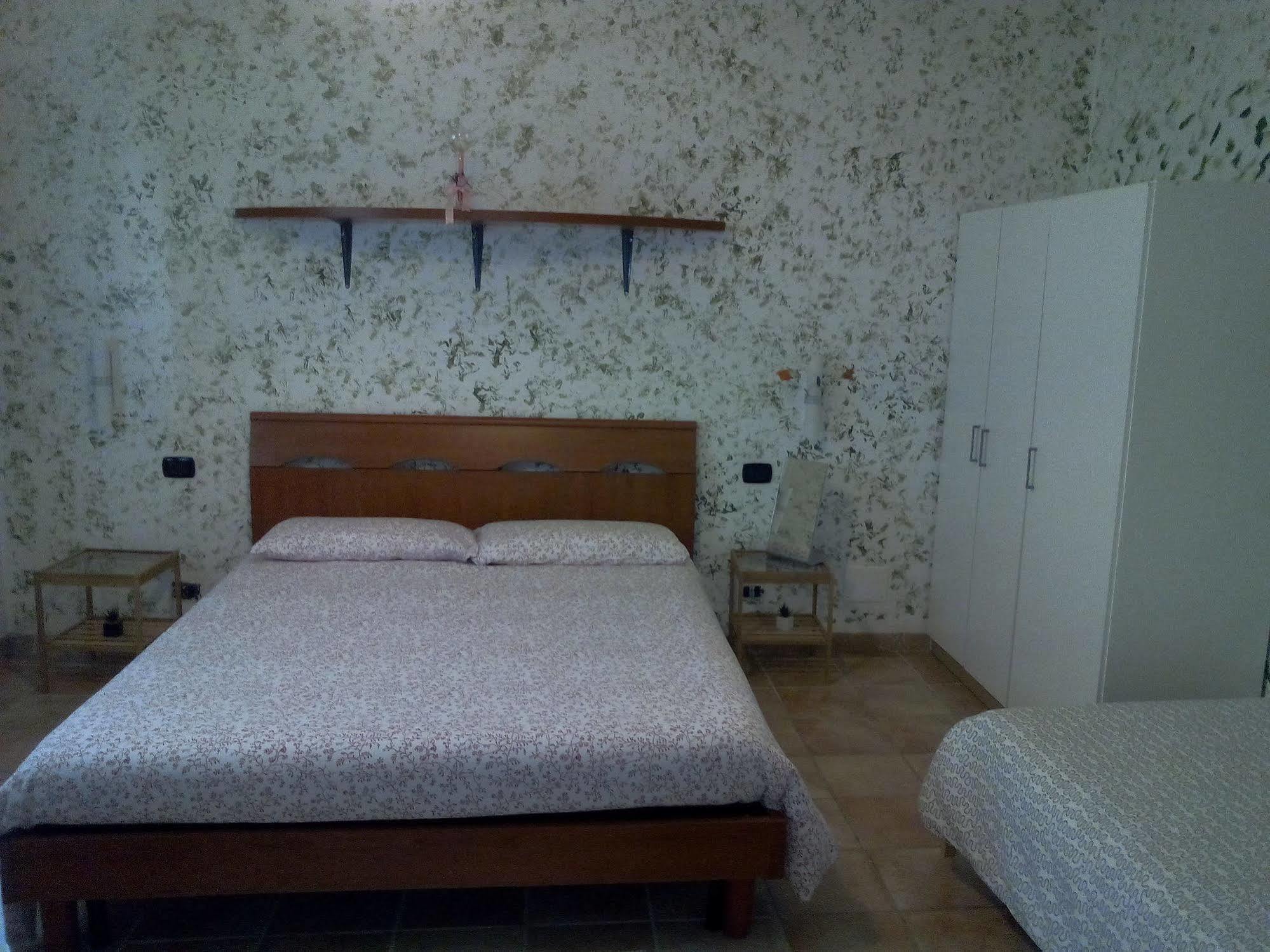 La Grotta Bed And Breakfast Castel Giorgio Exterior photo